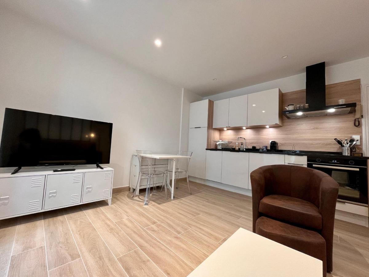 Appartement Lumineux 2 Pieces, Coeur De Saint-Jean-De-Luz, Proche Plage Et Commerces, Avec Wifi - Fr-1-239-1002 Saint-Jean-de-Luz Exterior foto